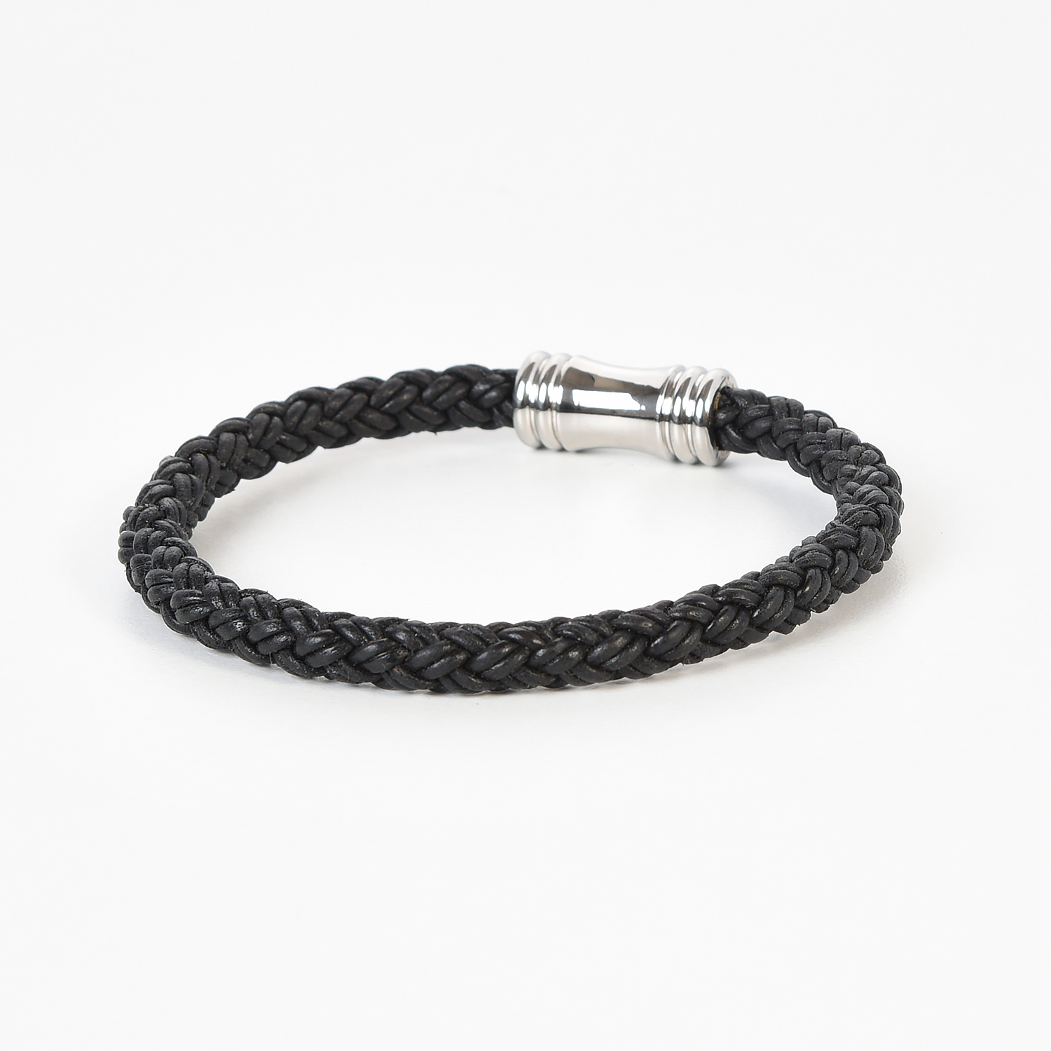round-machine-braided-leather-bracelet